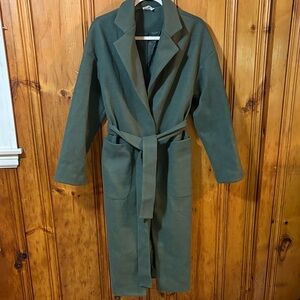 Bobbles and Lace Women's Green Belted Long Coat Size Small